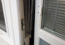 Ako jednoducho opraviť nechcené otváranie balkónových dverí